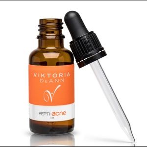 Viktoria De Ann Peptiacne-acne